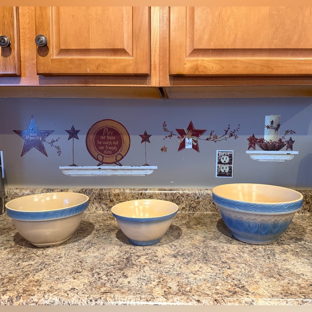 Vintage Gooseberry Patch Bowls - set of 3